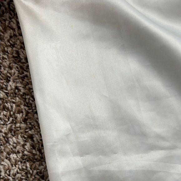 Vintage Intimo Amore Wedding Sheer Sleeve Eyelet White Satin Robe - Picture 8 of 8